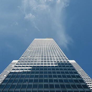 Naturalne tkaniny obiciowe: len, wełna, konopie — zalety i wady